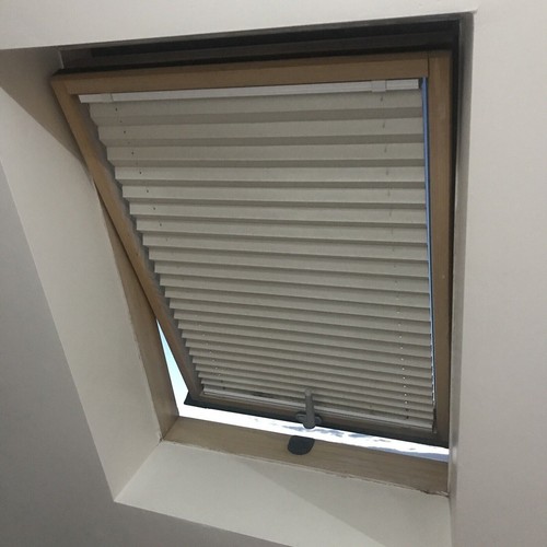 Skylight pleated roof - pleated, blinds